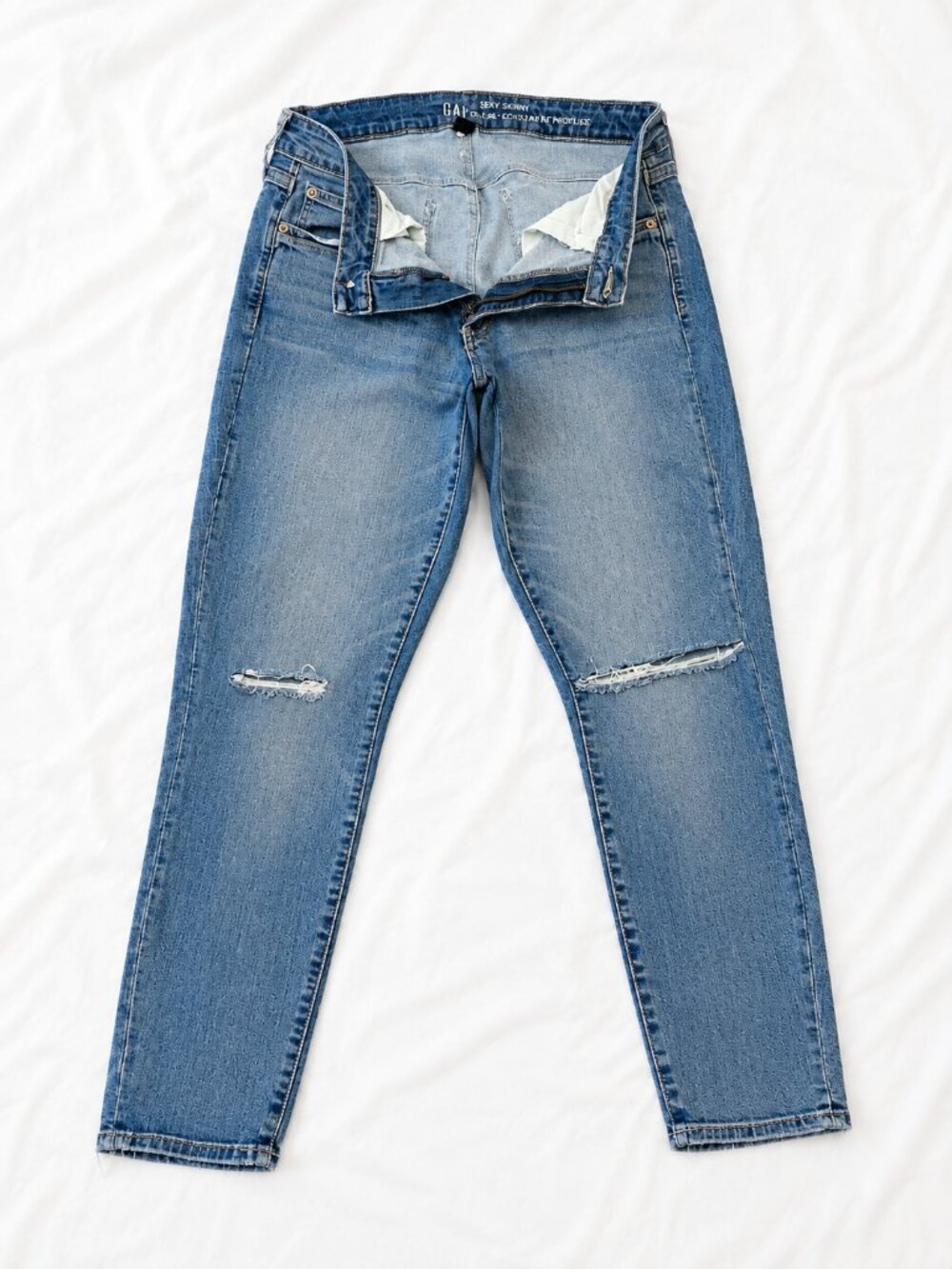 Gap Curvy Skinny Distressed Jeans Size 10/30R